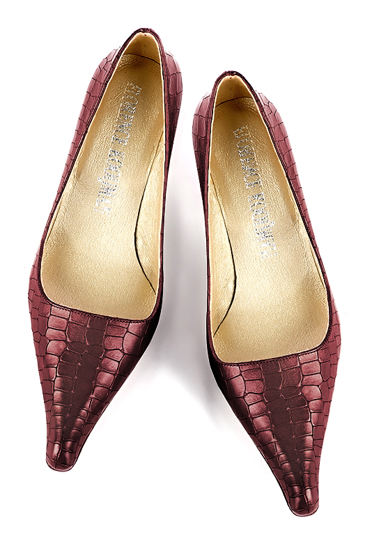 Burgundy red women's dress pumps,with a square neckline. Pointed toe. Medium block heels. Top view - Florence KOOIJMAN